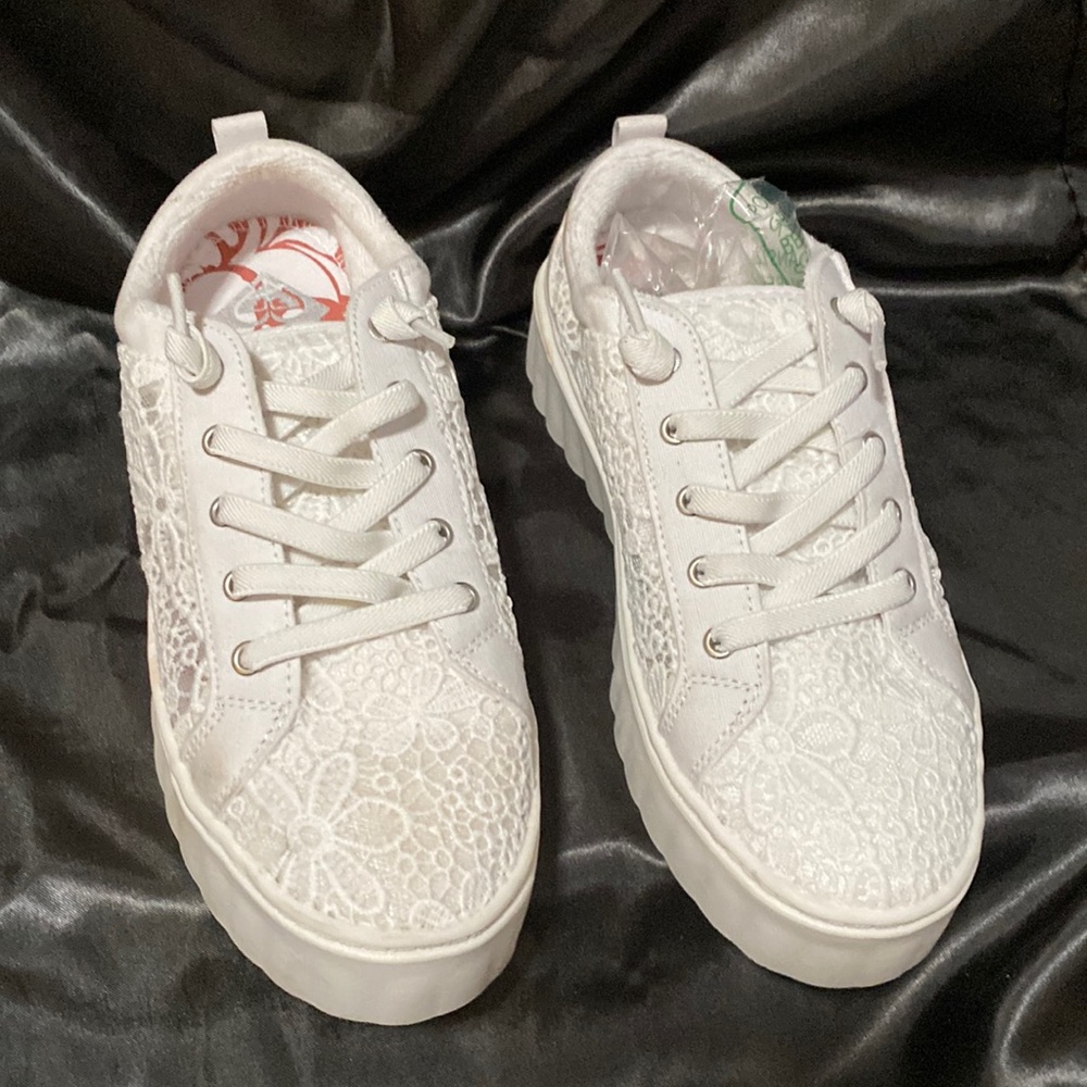 White Lace Women's Sneakers